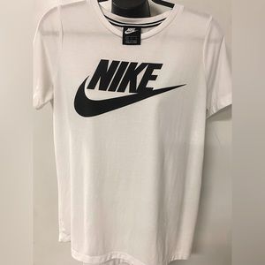 Womens Nike shirt